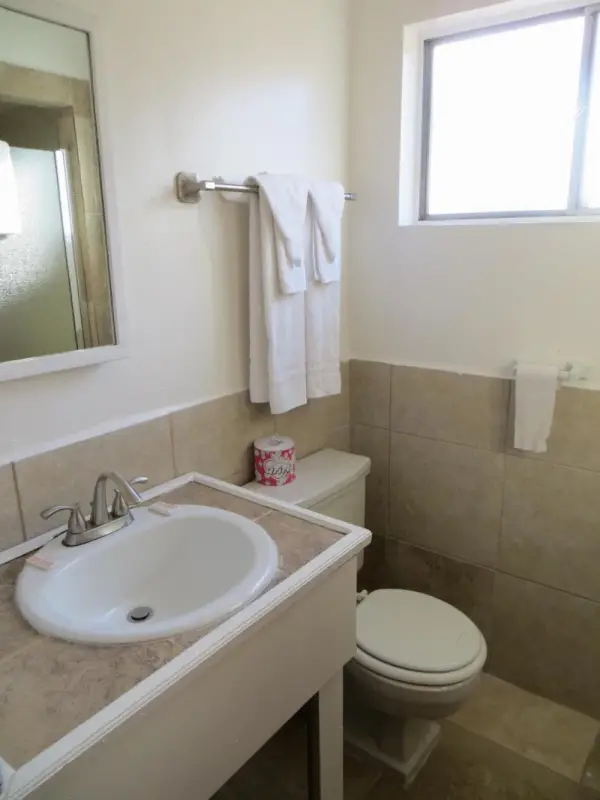 Capri Motel 6
